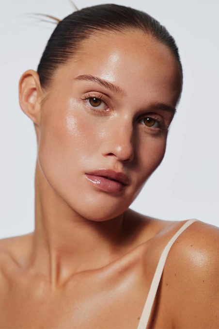 Sculptez, illuminez & faites rayonner : créez un effet glass skin