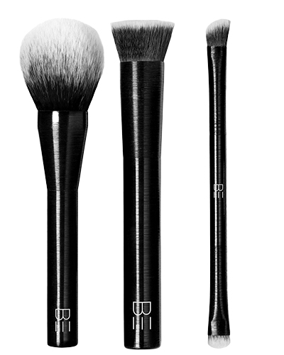1+1 gratis op alle BE Creative Pro Artist Tools. Bijvoorbeeld Flat Top Foundation Brush + Powder Puff