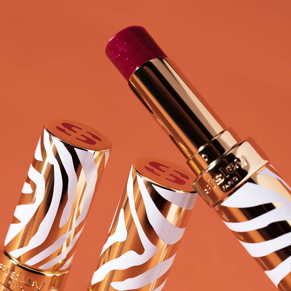 Sisley Phyto-Rouge Shine lippenstift met goudkleurige huls met zebrapatroon