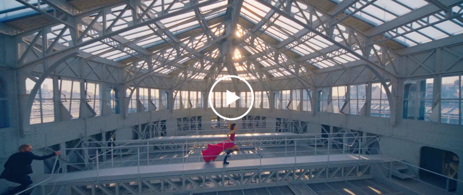 Vidéo de la nouvelle campagne Miss Dior Essence avec Natalie Portman à Paris