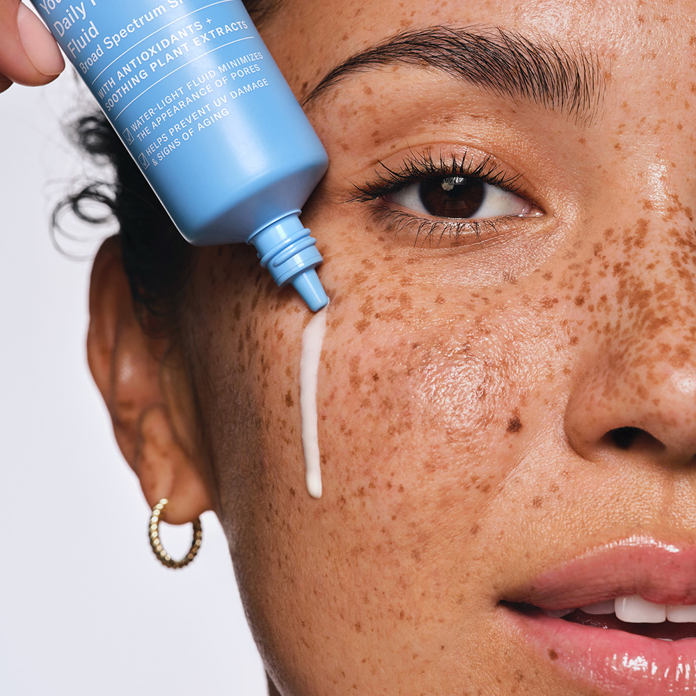 Paula's Choice - Youth-Extending Daily Hydrating Fluid SPF 50