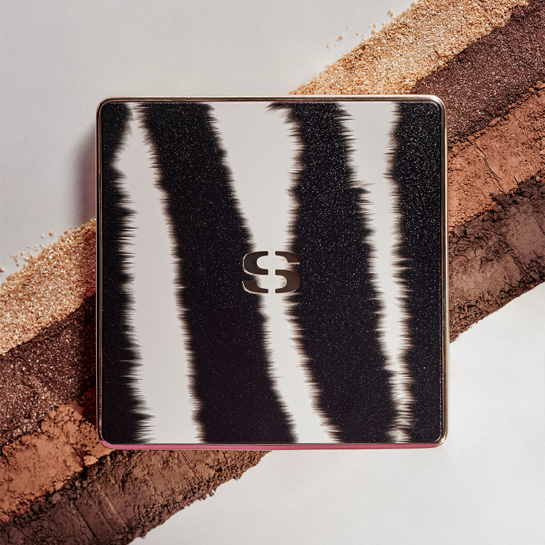 Palette Phyto-Eye fermée avec couvercle imprimé zèbre et fards à paupières écrasés