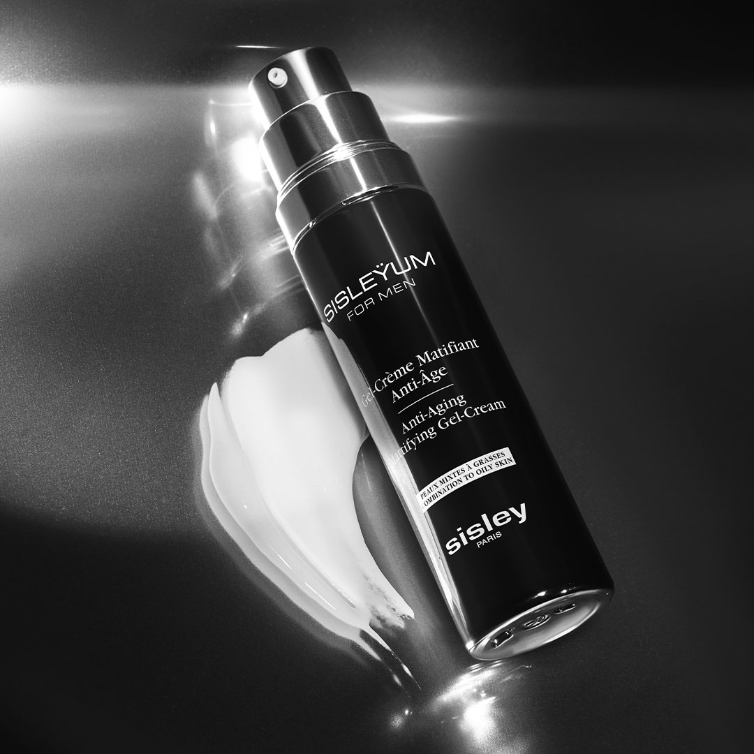 Fles Sisleyum for Men Anti-Aging Matterende Gelcrème met crèmevoorbeeld